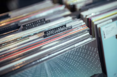 AI Benchmark Records Shift Focus From Raw Scores to Real-World Use - featured image