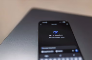 DeepSeek-V4 Leads AI Benchmark Revolution with 94% ThermoQA Score - featured image