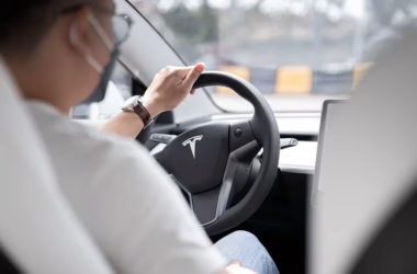 Tesla FSD Subscriptions Hit 1.28M as Chinese Rival XPENG Ships VLA 2.0 - featured image