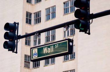 Wall Street AI Investment Hits $520B - featured image