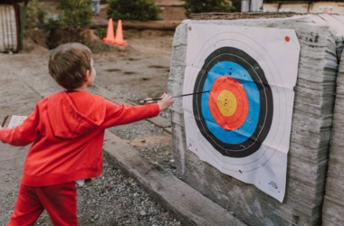 EU Targets Kids' Social Media, Arbitration Faces Scrutiny - featured image